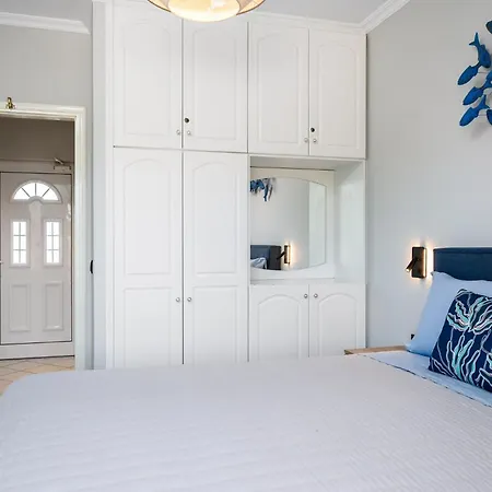 Daire Marietta's By Konnect, Corfu Gouvia