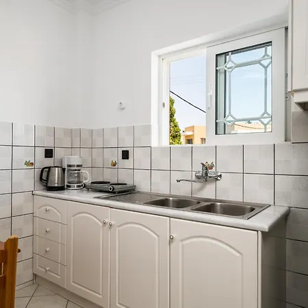 Marietta's By Konnect, Corfu Gouviá